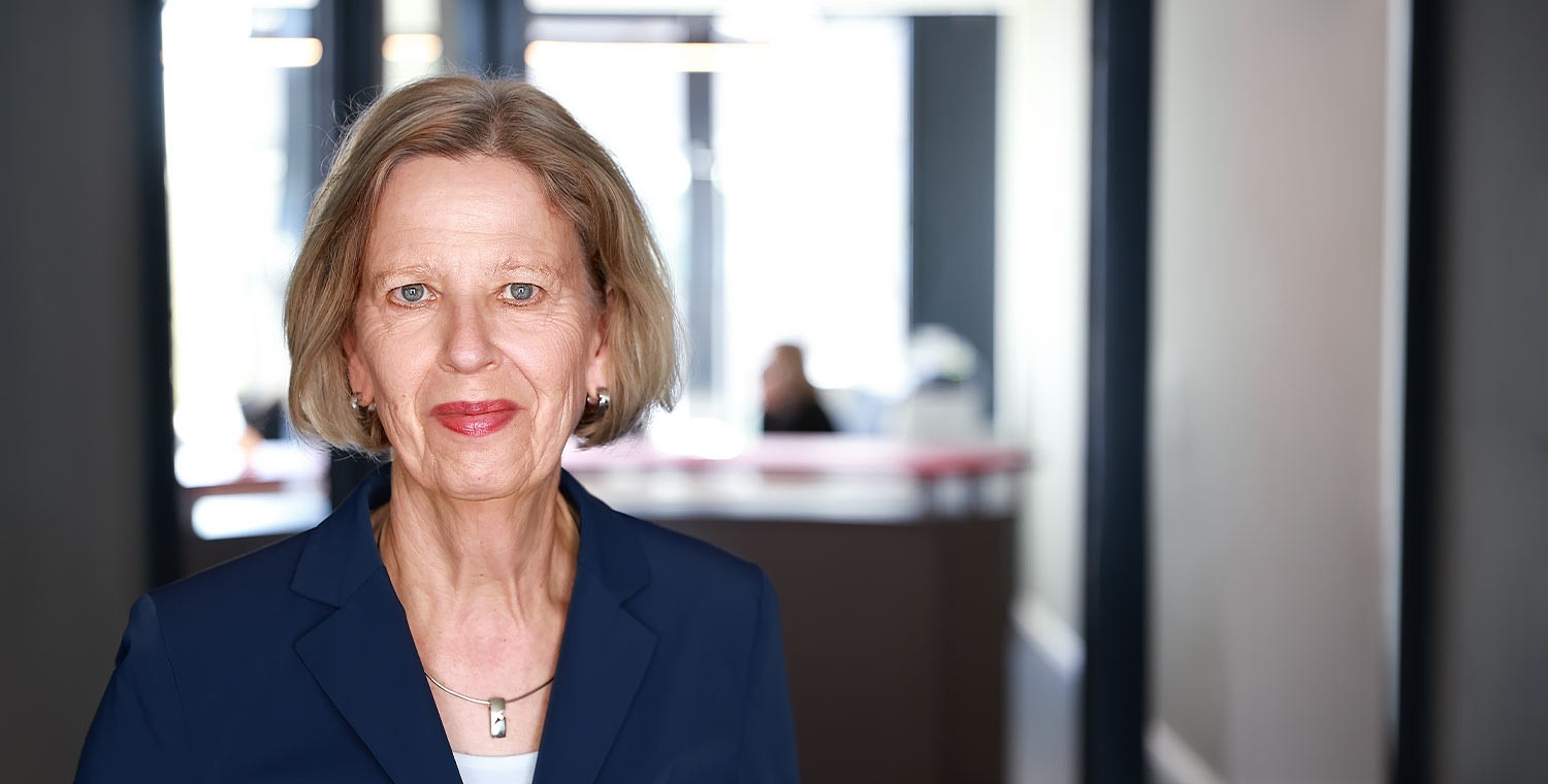 WIE-Partner Koepfe Claudia Stenzel Header Desktop